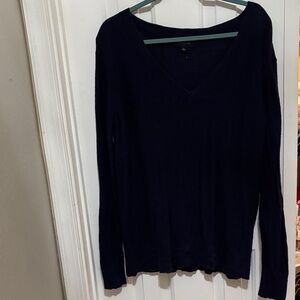 Banana Republic Navy V-Neck long sleeve Sweater